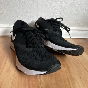 Nike Odyssey Running Shoes